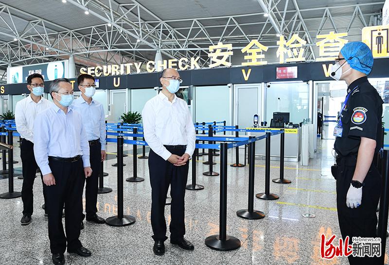 省长许勤检查石家庄疫情防控与疫苗接种工作，强调落实防控举措