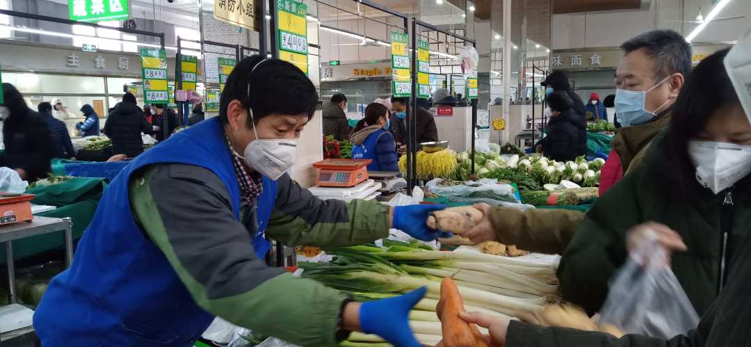 疫情下北京菜价先涨后降,多因素致价格短期波动