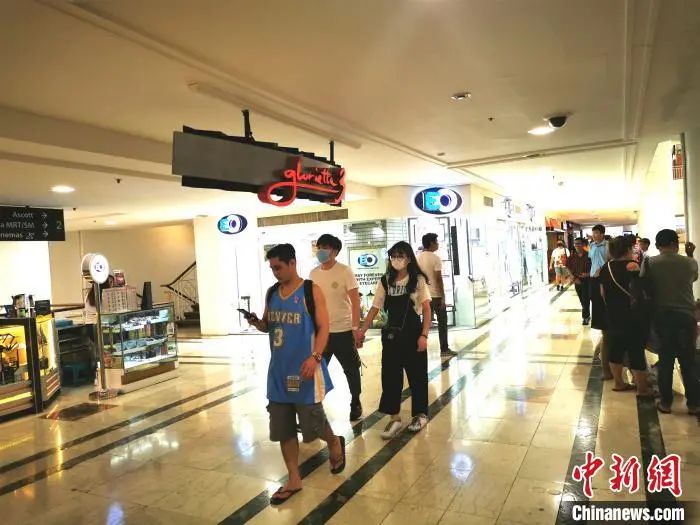 谭德塞称新冠疫情具大流行特征,多国病例数死亡数或攀升