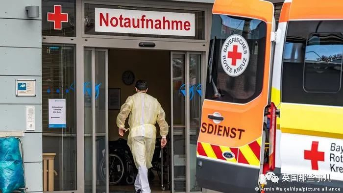 欧洲疫情大爆发,奥地利将强制全民接种新冠疫苗,不打面临牢狱之灾