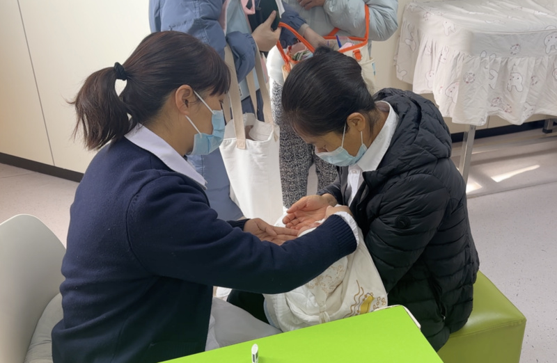 新年到基层|编织医疗防护网关键一针，守护健康不打烊