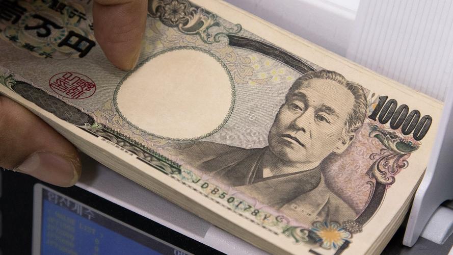 特朗普正在搅乱世界吗?三大经济危机逼近,西方毁长城,恐慌根源暴露