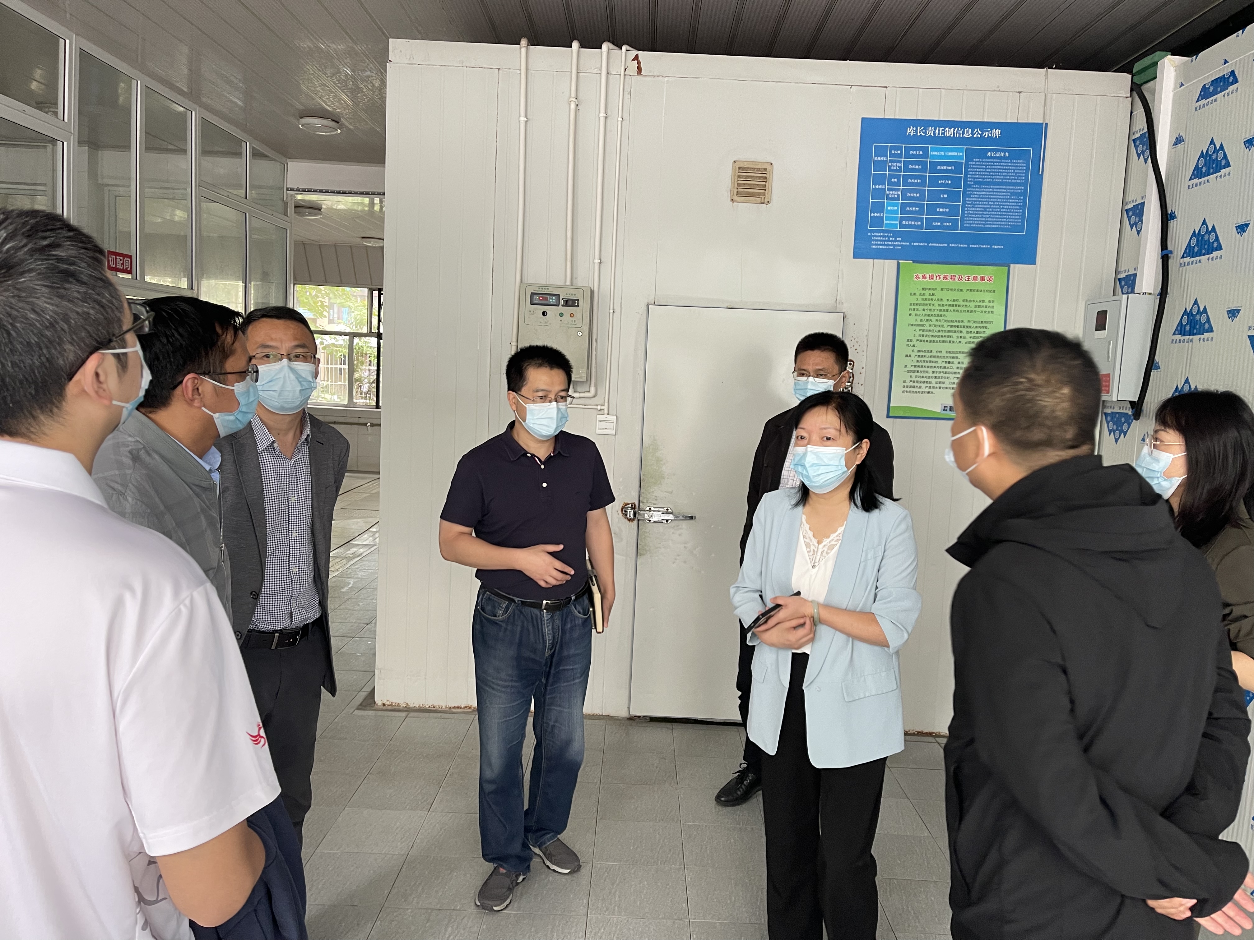 乐山师科全面检查学生返校疫情防控物资储备调配及使用情况