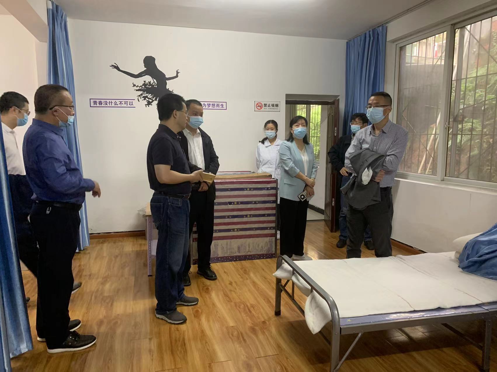 乐山师科全面检查学生返校疫情防控物资储备调配及使用情况