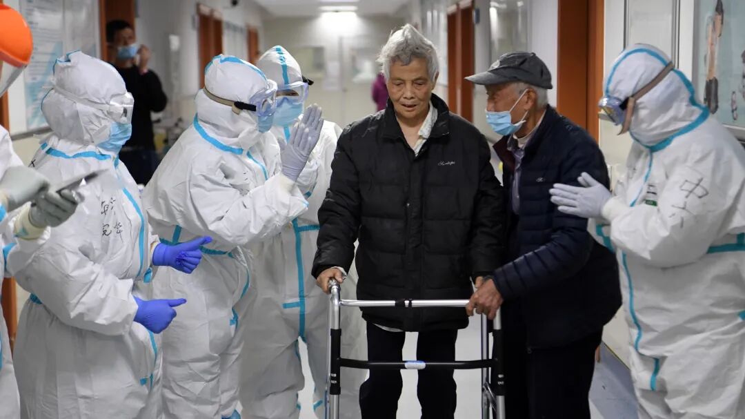 疫情封城下的守护故事:普通人如何温暖彼此