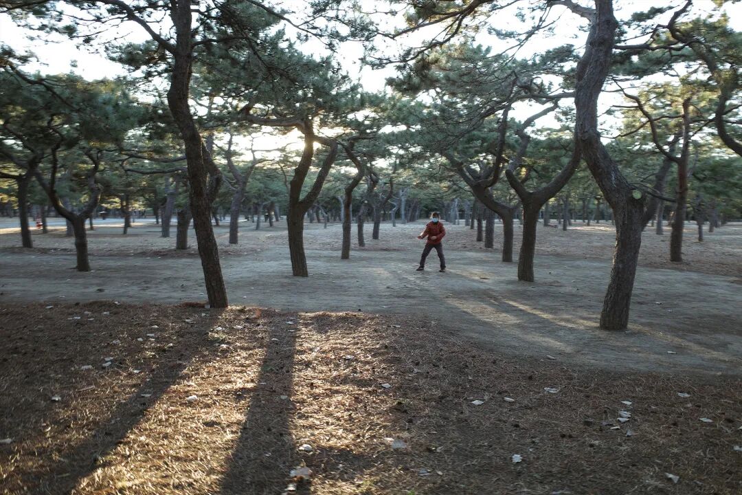 疫情封城下的守护故事:普通人如何温暖彼此