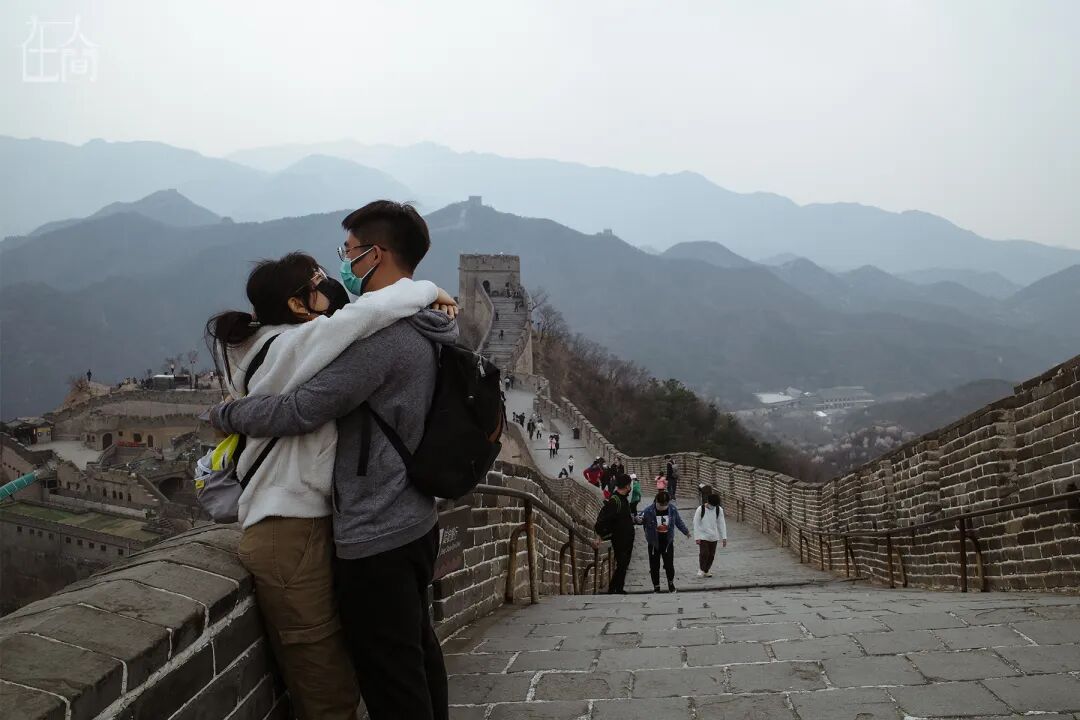 疫情封城下的守护故事:普通人如何温暖彼此