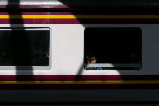 疫情对中国汽车市场影响大,产销量连续19个月同比下滑