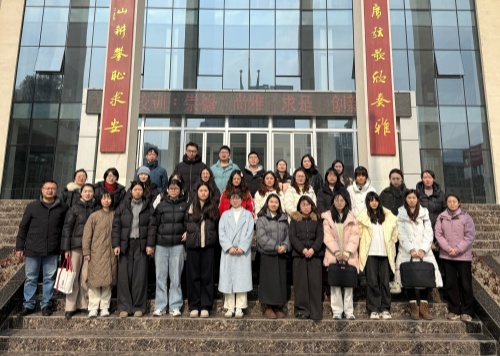 雅安中学青年教师寒假研训：聚焦考试真题，推进教学高质量发展