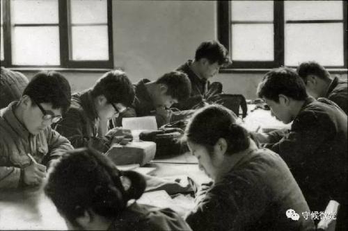 1977 年高考恢复:全民重视教育,霍永忠沉稳应考