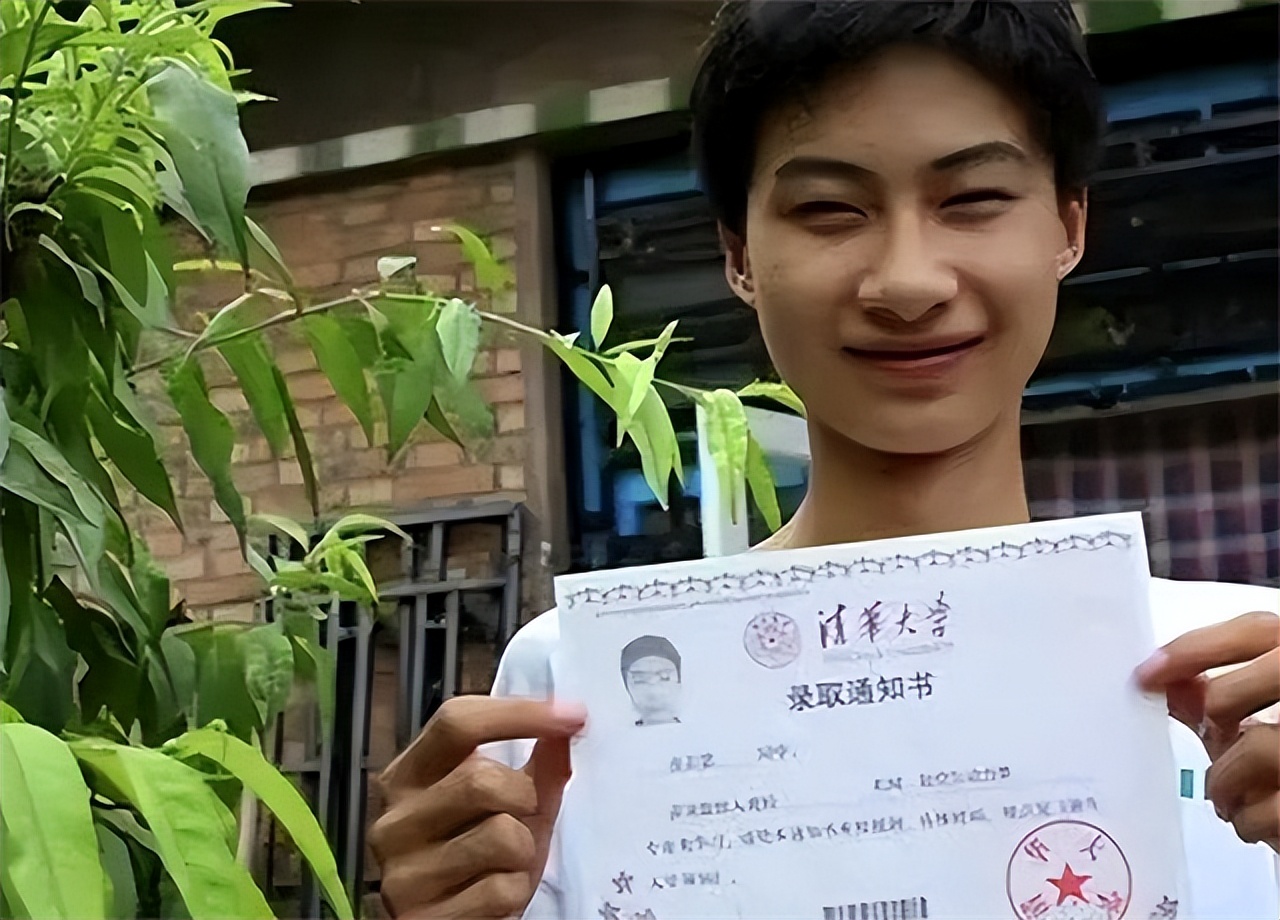 高考状元庞众望：在苦难家庭中坚守梦想努力求学