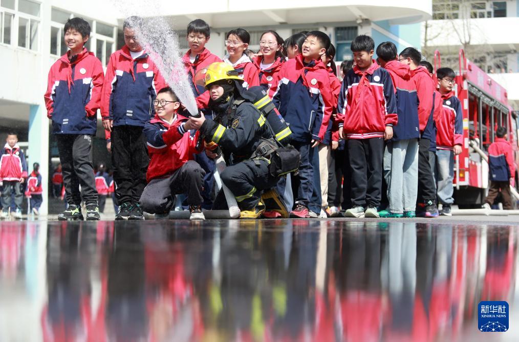 全国中小学生安全教育日:各地多样活动增强学生安全防护力