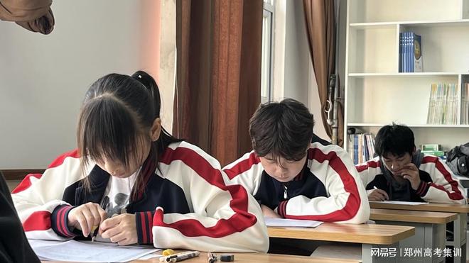 南阳高考冲刺班推荐！结合口碑排名，助考生精准择校提分