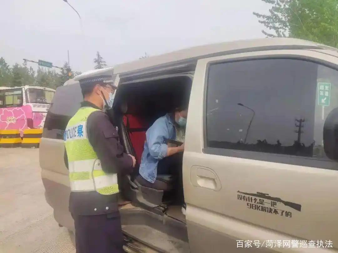 菏泽高速交警开展专项整治,严控货车违法高发时段巡逻密度