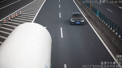 二广高速永州段两车追尾事故，未及时撤离致二次事故