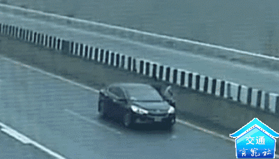 二广高速永州段两车追尾事故,未及时撤离致二次事故