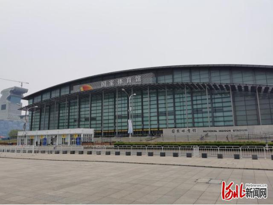 国家体育馆变身双奥场馆，新增冰球冰面助力冬奥会