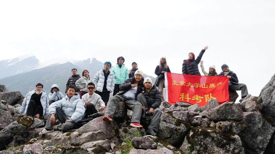 北大山鹰社36年历程:登山攀岩为主,多项活动展青春风采