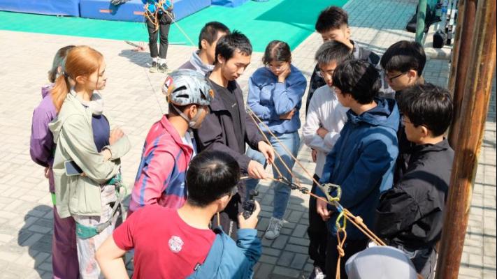 北大山鹰社36年历程:登山攀岩为主,多项活动展青春风采