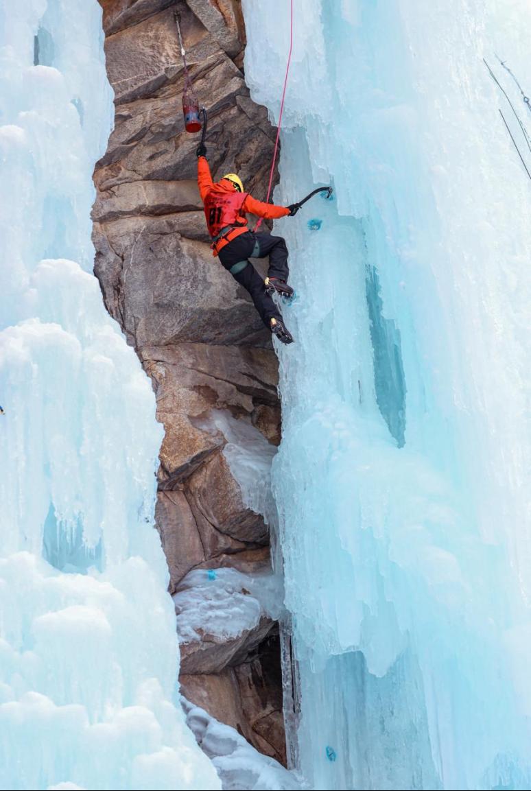 北大山鹰社36年历程:登山攀岩为主,多项活动展青春风采
