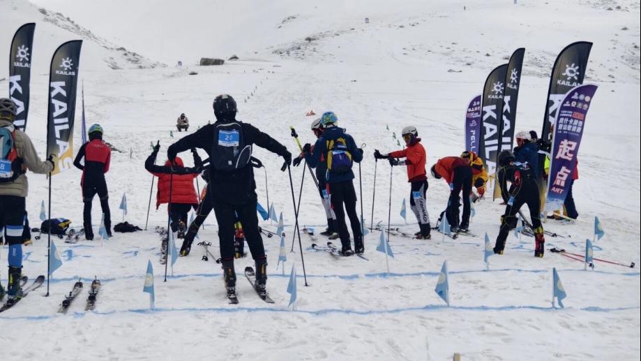 北大山鹰社36年历程:登山攀岩为主,多项活动展青春风采