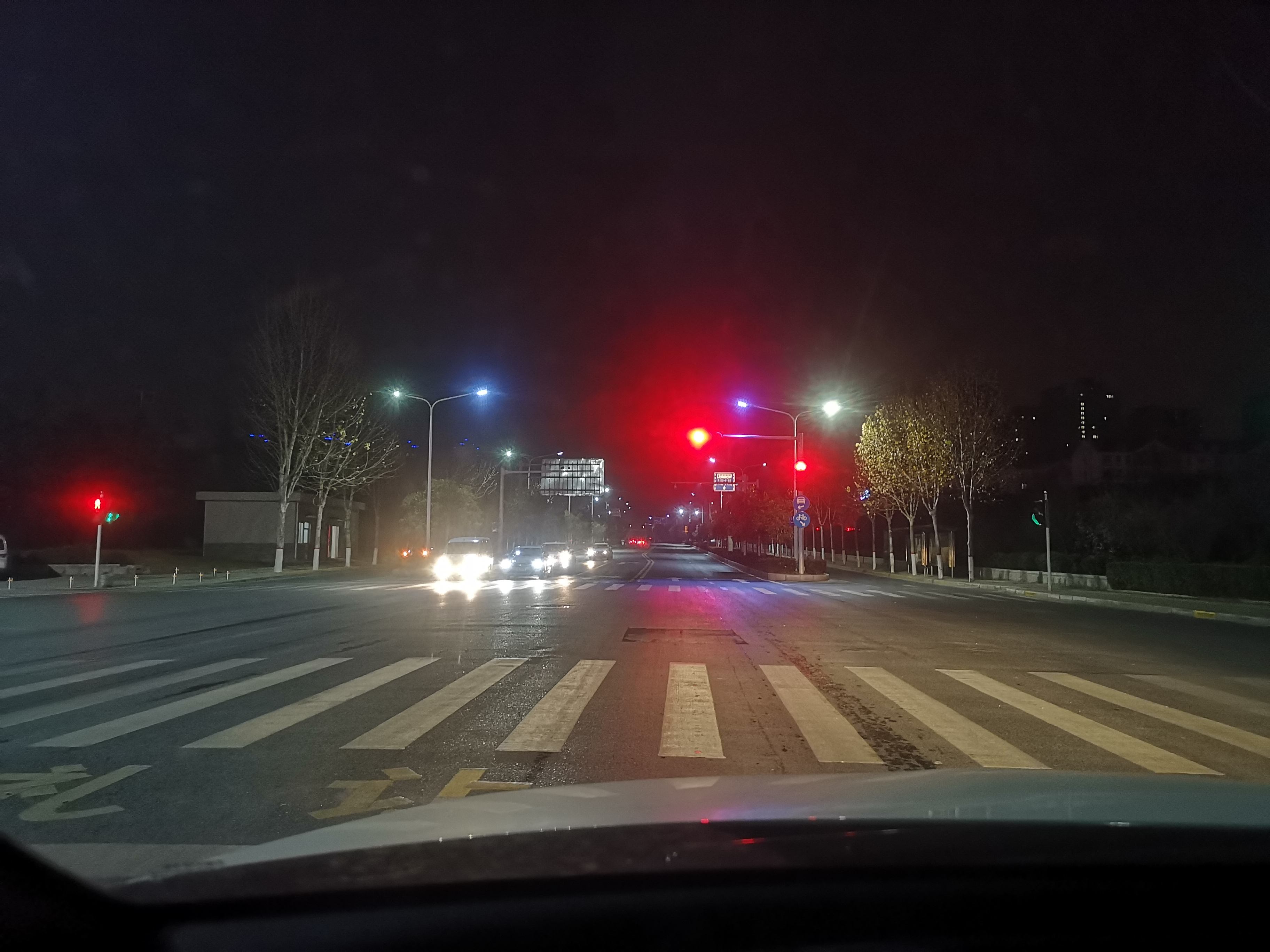 老司机多年经验总结8条驾驶铁律,关键时刻能保命