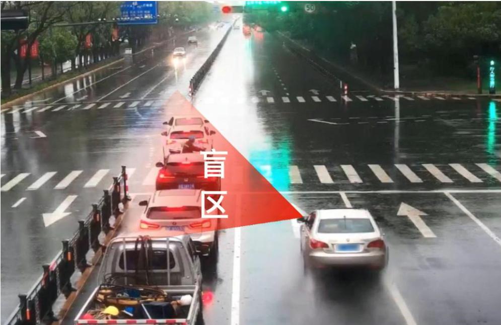 老司机多年经验总结8条驾驶铁律,关键时刻能保命