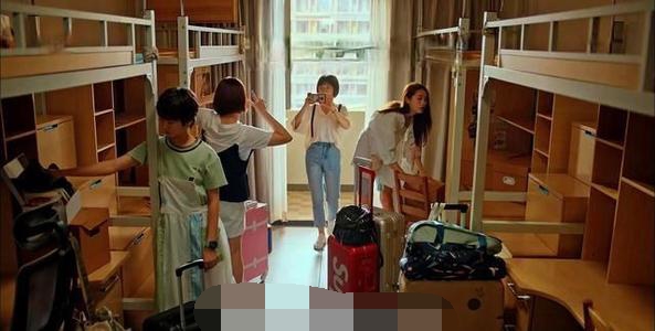 大学开学前，萌新搜学校寝室状况，原来剧中神仙寝室真存在