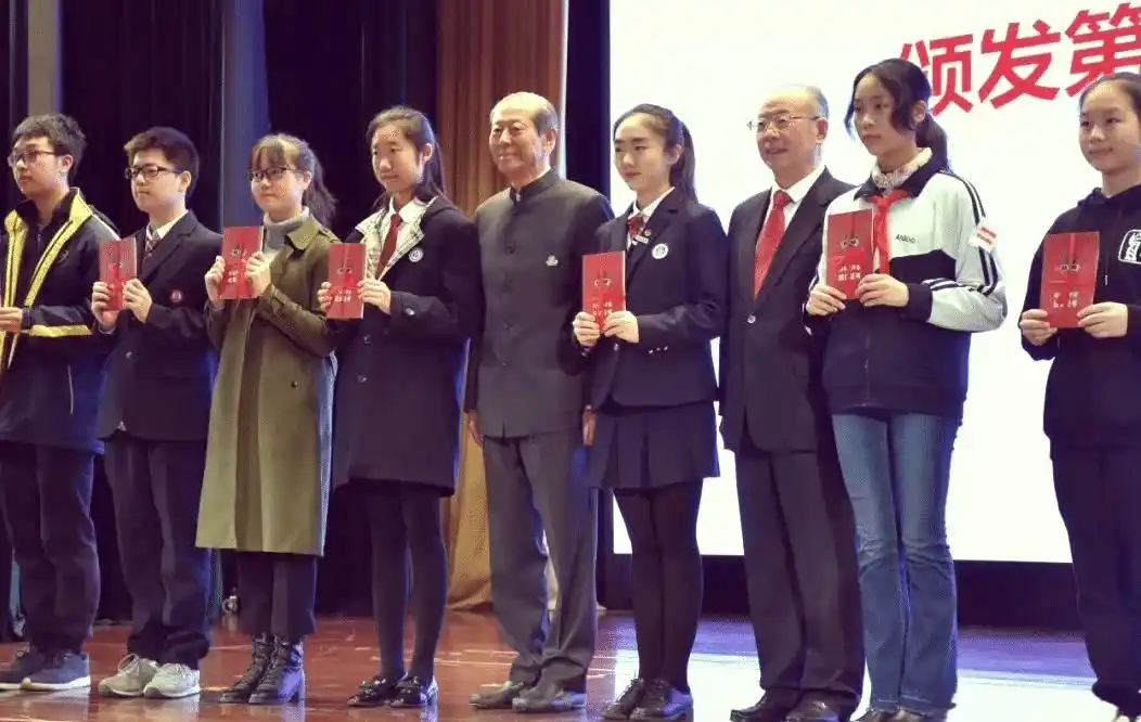 大学奖学金意义非凡，不仅是钱，更是学术和能力的证明